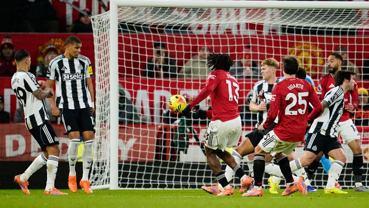 MU Tekuk Newcastle 1-0 dan Akhiri Puasa Clean Sheet