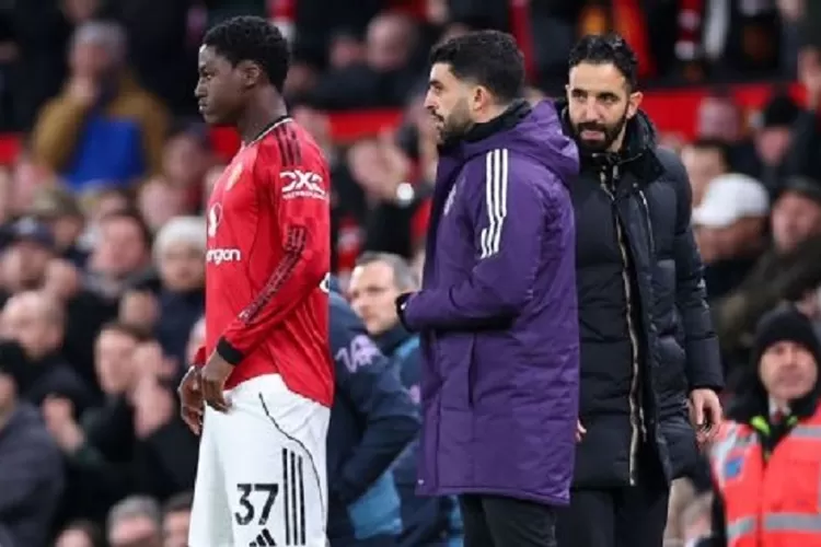 Ruben Amorim Tegaskan Kobbie Mainoo Punya Masa Depan di MU