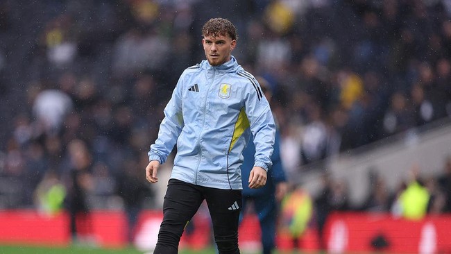 Aston Villa Tak Jadi Tebus Harvey Elliott