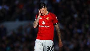 Benjamin Sesko Pecah Telur di Turf Moor