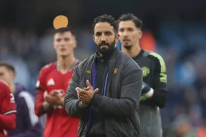 nasi goreng lapciong no cabe no sayur sama no daun bawang ya bos, minta kecap manisnya agak banyakin