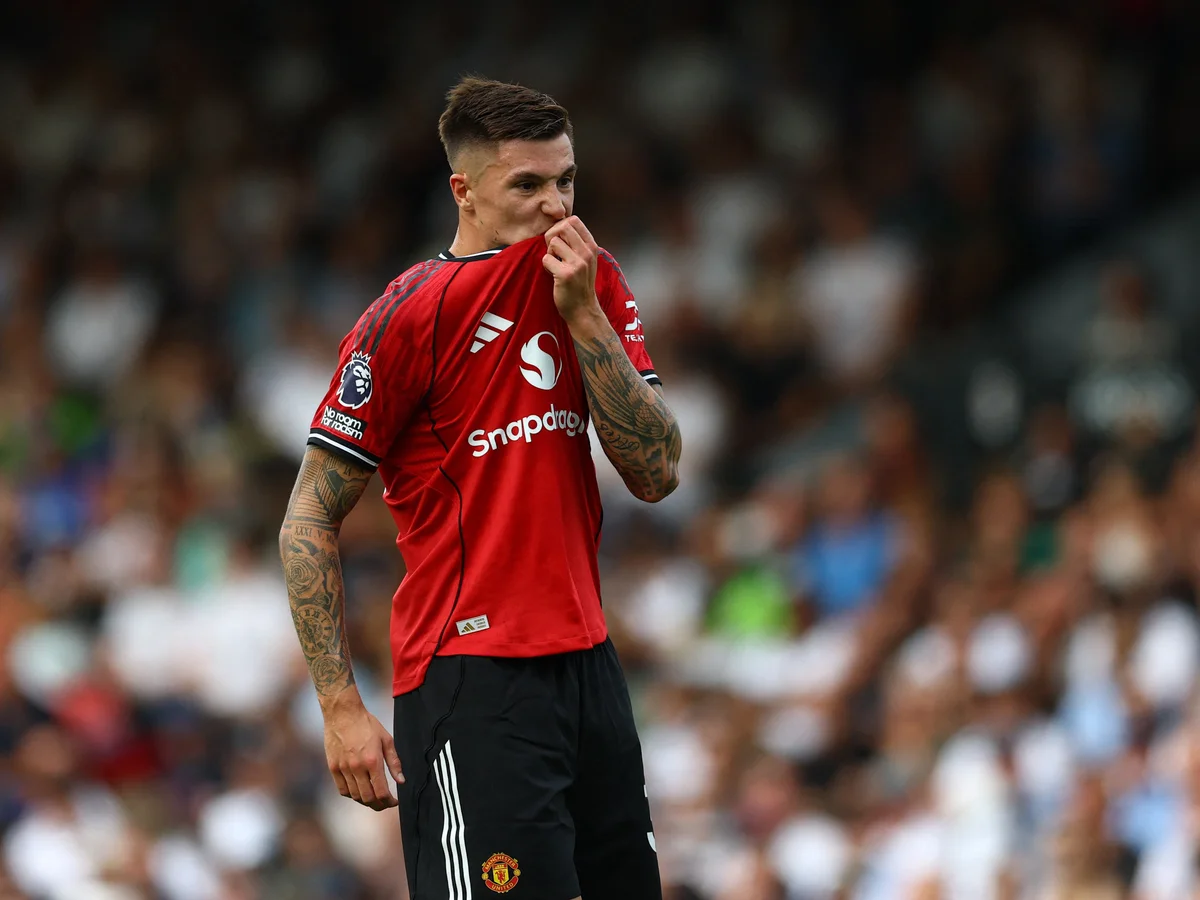 Gol Telat Sesko Selamatkan MU